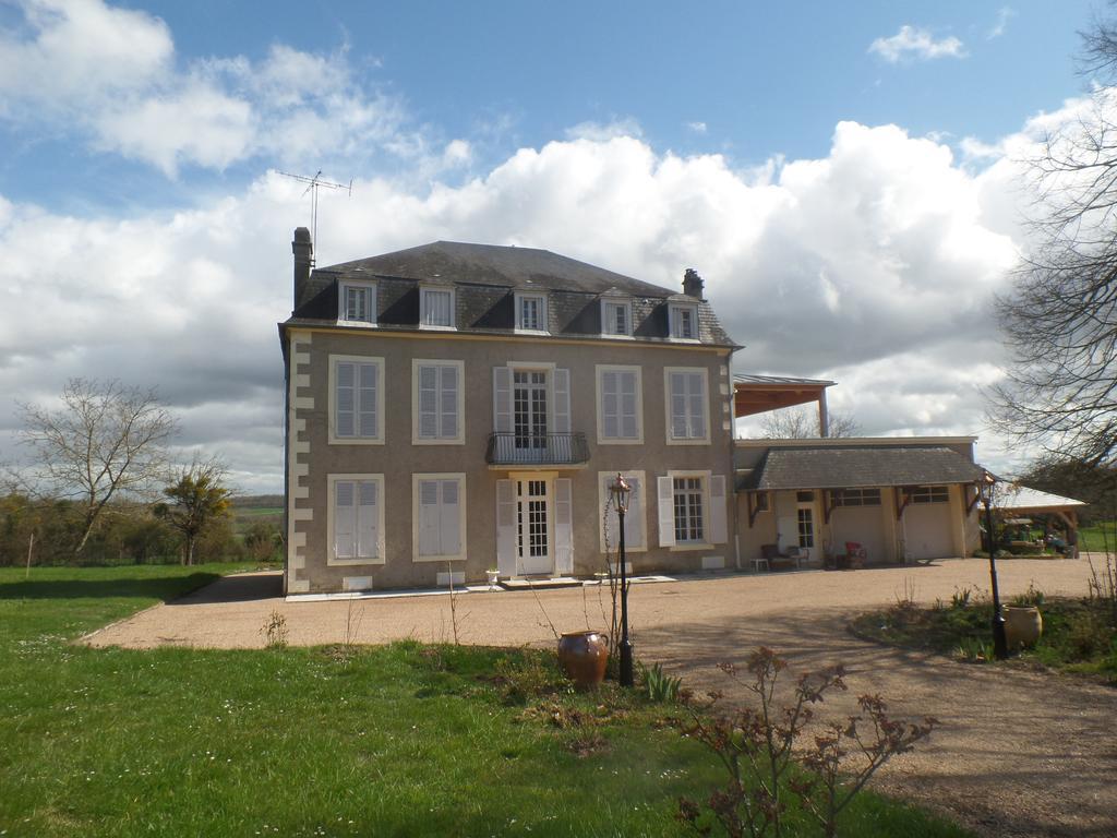 La Maison De Ma Tante Bed & Breakfast Pougues-les-Eaux Bagian luar foto